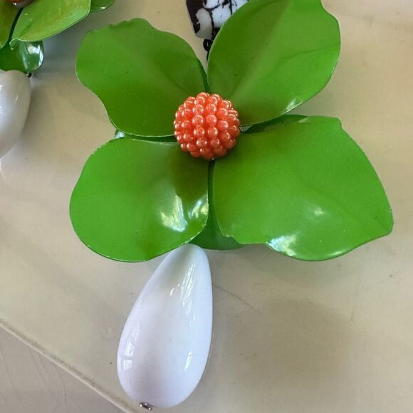 New! Zara Big Flower Earrings - Picture 12 of 15